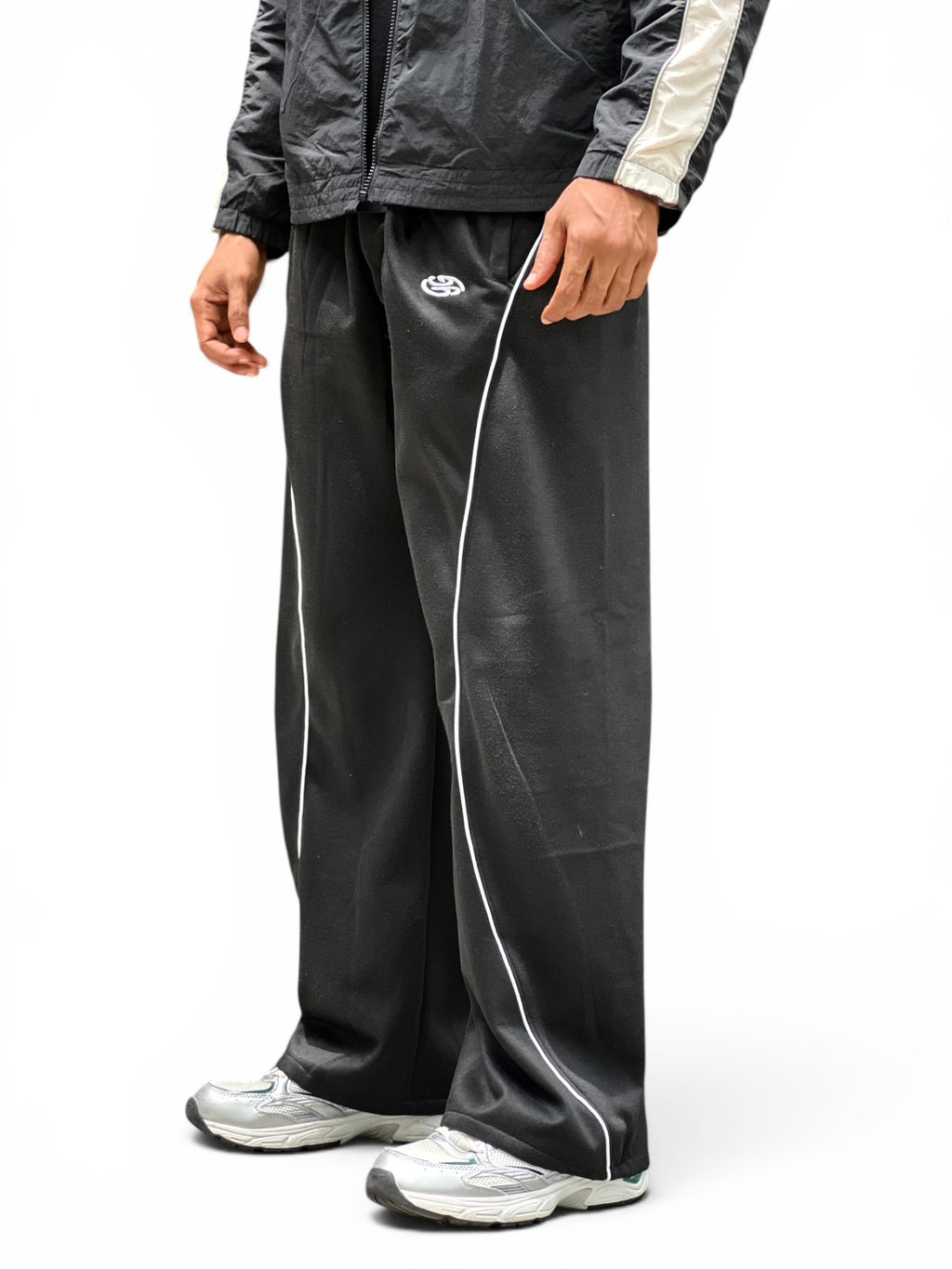 LOOSE FIT TRACK PANT-BLACK (LYCRA LOOPKNIT WITH FLEECE)