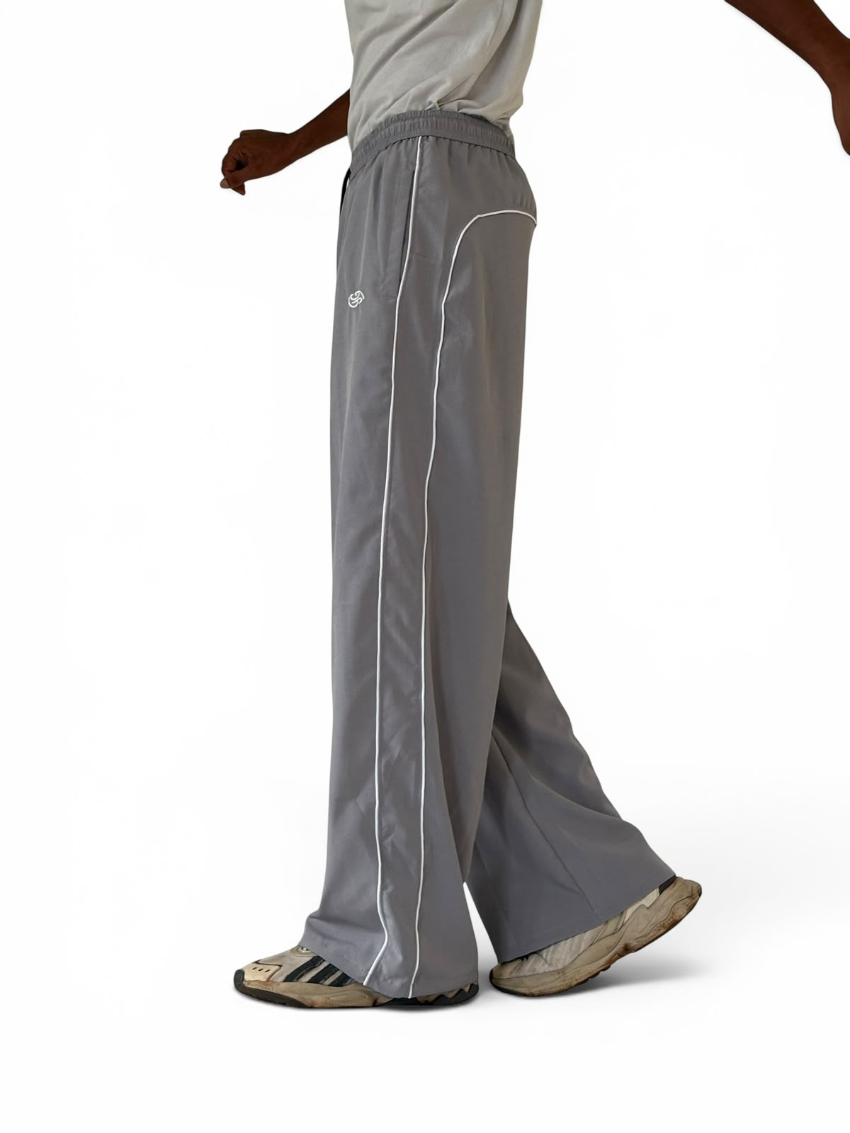 PIPING LOOSE FIT TRACK PANTS- LIGHT GREY