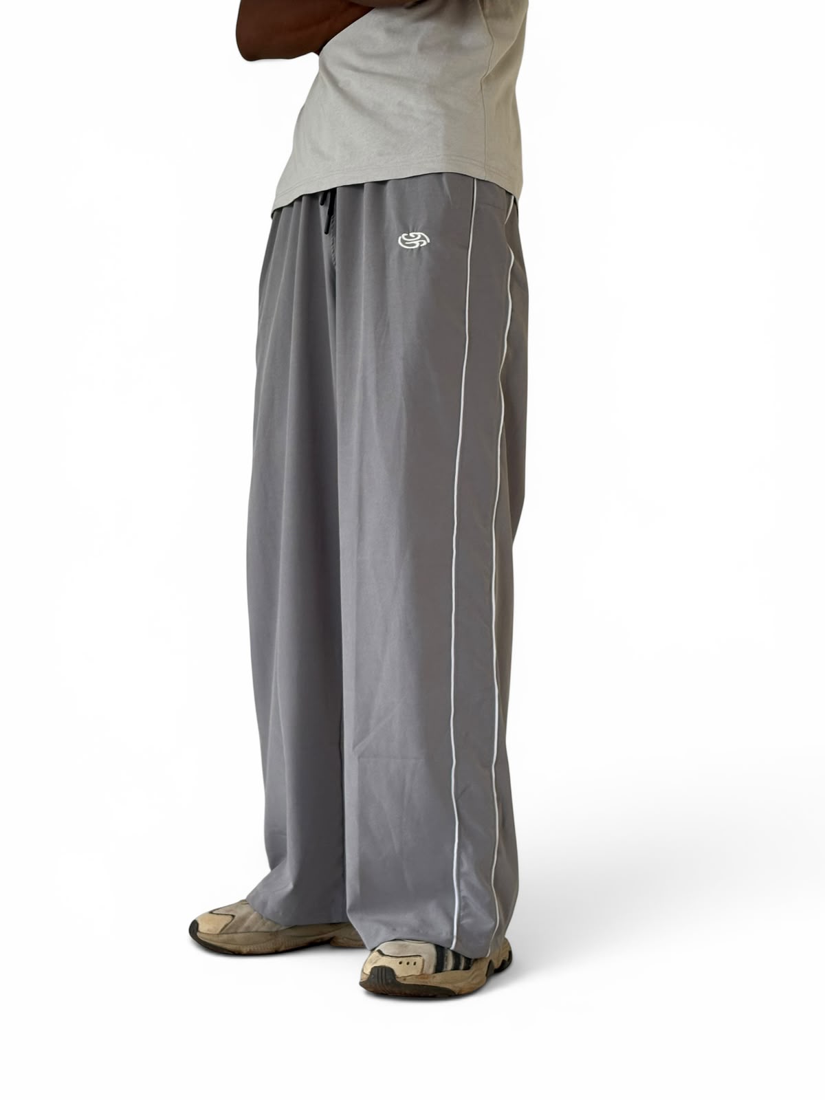 PIPING LOOSE FIT TRACK PANTS- LIGHT GREY